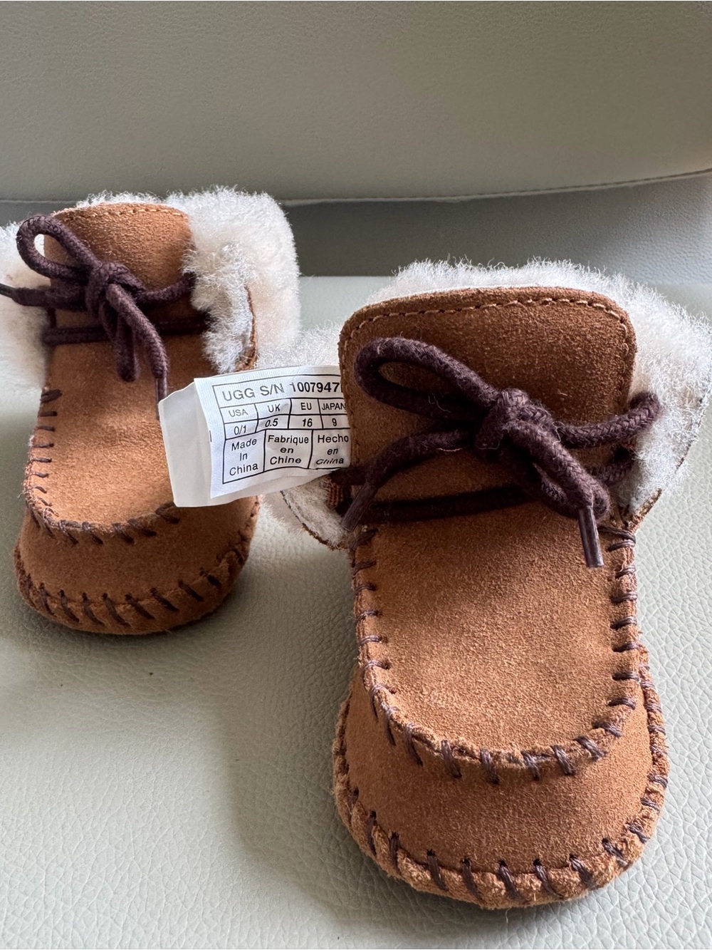 UGG Infant Sparrow Chestnut Suede Shearling-Lined Moccasin Boots 0/1 size